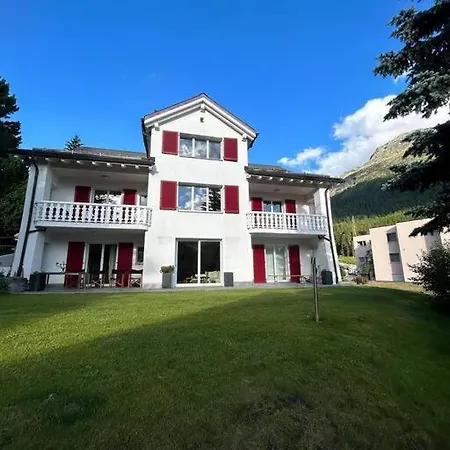 Sottotetto Grazioso St.moritz * سانت موريتز